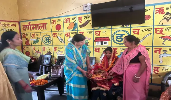 ददौरा में आंगन उत्सव: आंगनबाड़ी और आशा कार्यकर्ताओं को किया गया सम्मानित